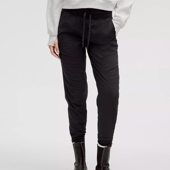 Lululemon Dance Studio Midrise Jogger Black Size 6 - Picture 5 of 9
